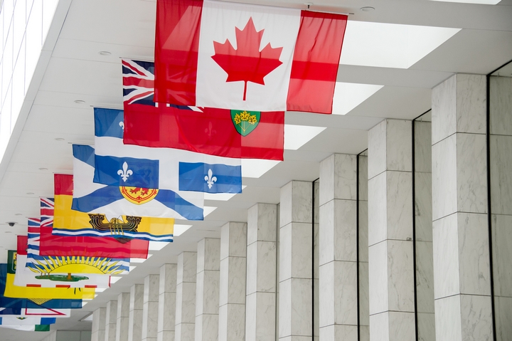 Newcomers to Canada: 5 Tips to Hiring An Immigration Lawyer