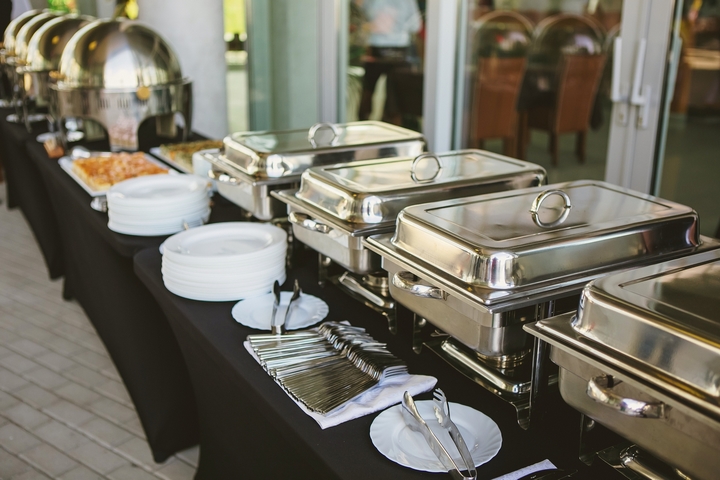 Let Them Eat Cake: 5 Catering Guidelines for a Successful Event