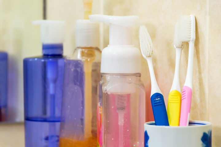 Toiletries List for College Apartment: What Items to Buy?