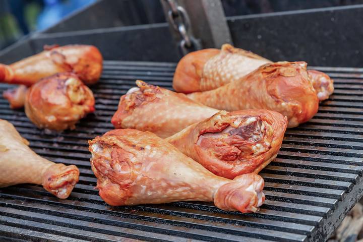 6 Tips for How to Cook a Turkey on a Gas Grill